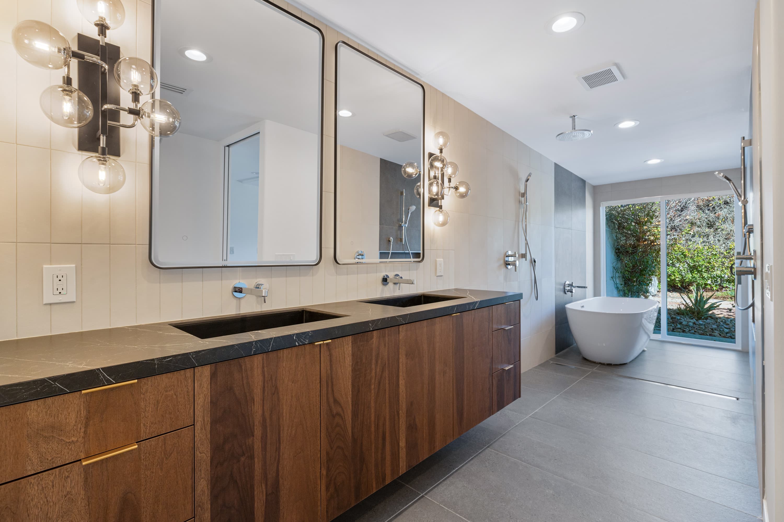 Primary bath with soaking tub and double vanity